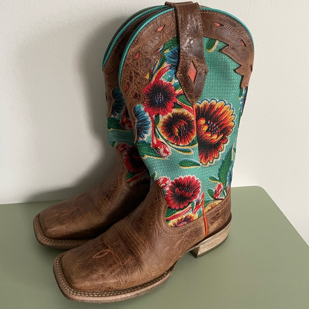 Ariat Circut Champion Square Toe Brown & Turquoise Floral Boots - size 5.5